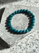 Load image into Gallery viewer, High Grade Apatite 6-8mm Bracelet
