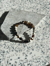 Load image into Gallery viewer, Orca Agate 8mm Bracelet
